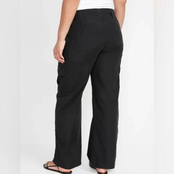 NWT Old Navy Black Mid-Rise Wide-Leg Cargo Pants for Women - Picture 6 of 7
